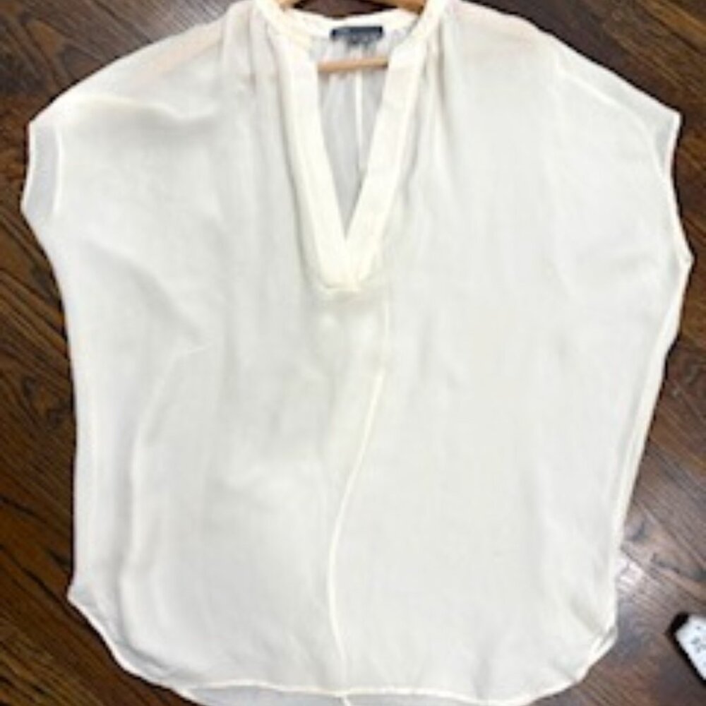 Vince  Silk Cap Sleeve Top Ivory sz S pversized